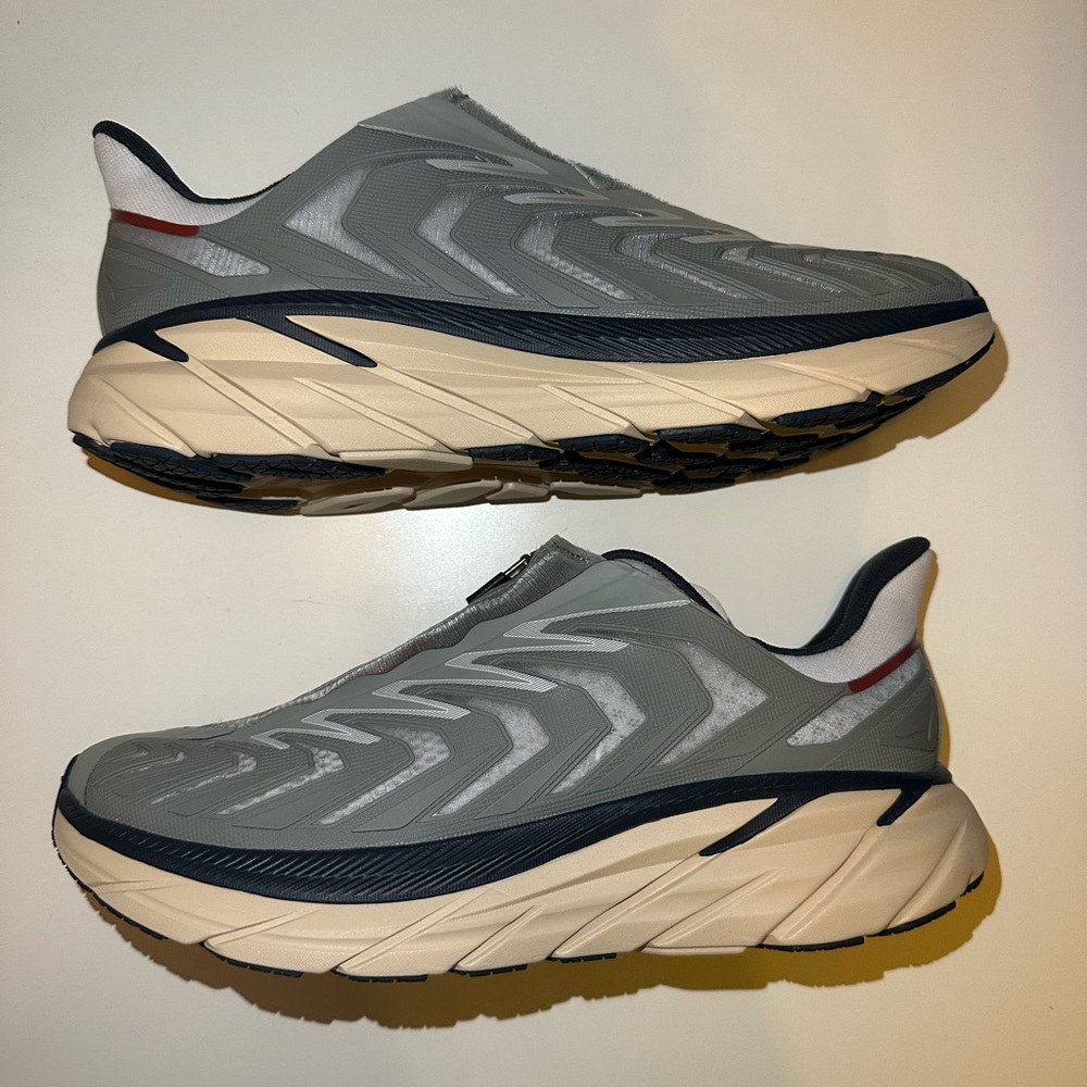 NWT - Hoka Project Clifton Men’s Size 9 - Box included